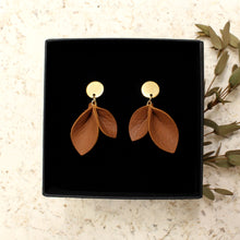 Varpu-korvakorut, iso, kullattu metalliosa