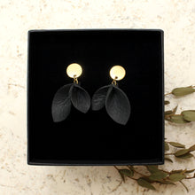 Varpu-korvakorut, iso, kullattu metalliosa