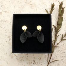 Varpu -korvakorut, pieni, kullattu metalliosa